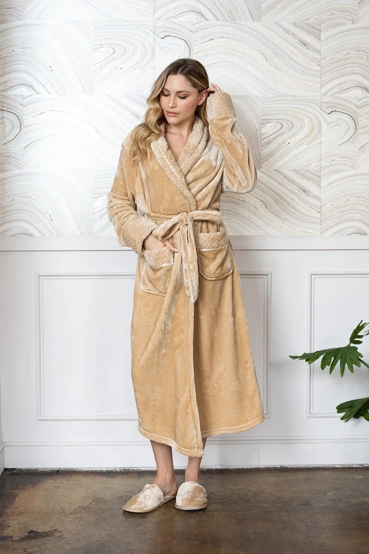 Women's Ultra-Soft Plush Bathrobe